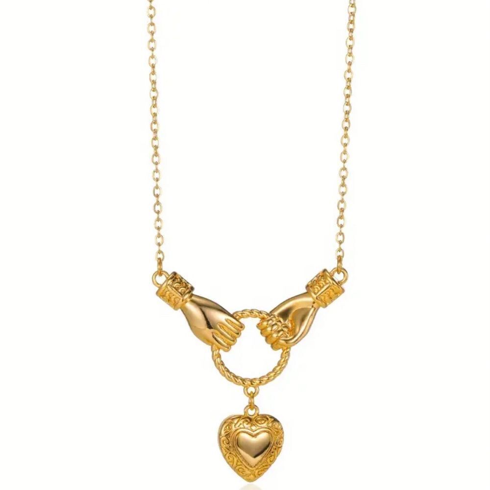 Italian vintage heart necklace M687